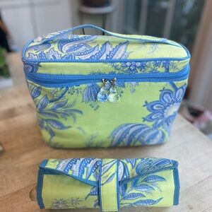 Ladies Soft-Sided Travel Cosmetic Bag with jewelry roll 11” w x 8”h x 4”d NWOT